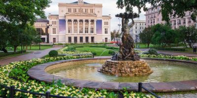 Operā pabeigti Pillar Contractor veiktie apjomīgie inženierkomunikāciju atjaunošanas darbi