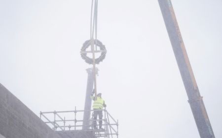 Pillar Contractor būvētais Olaines Mācību centrs nosvin spāru svētkus