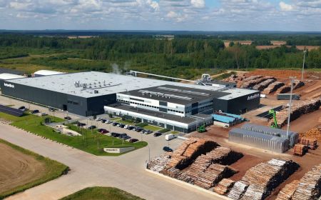 Atklāta Pillar Contractor projektētā un būvētā AmberBirch ražotne