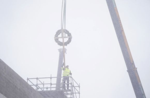 Pillar Contractor būvētais Olaines Mācību centrs nosvin spāru svētkus