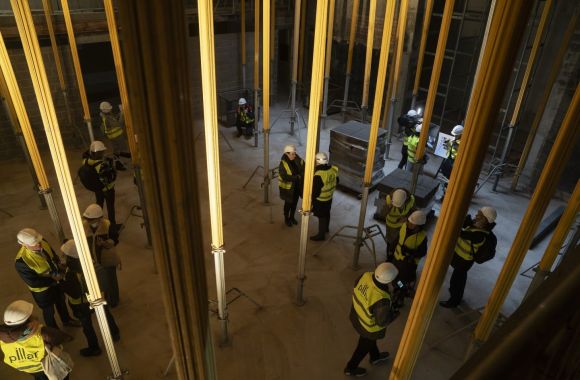 Pillar Contractor būvētā Dailes teātra Jaunā zāle nosvin spāru svētkus